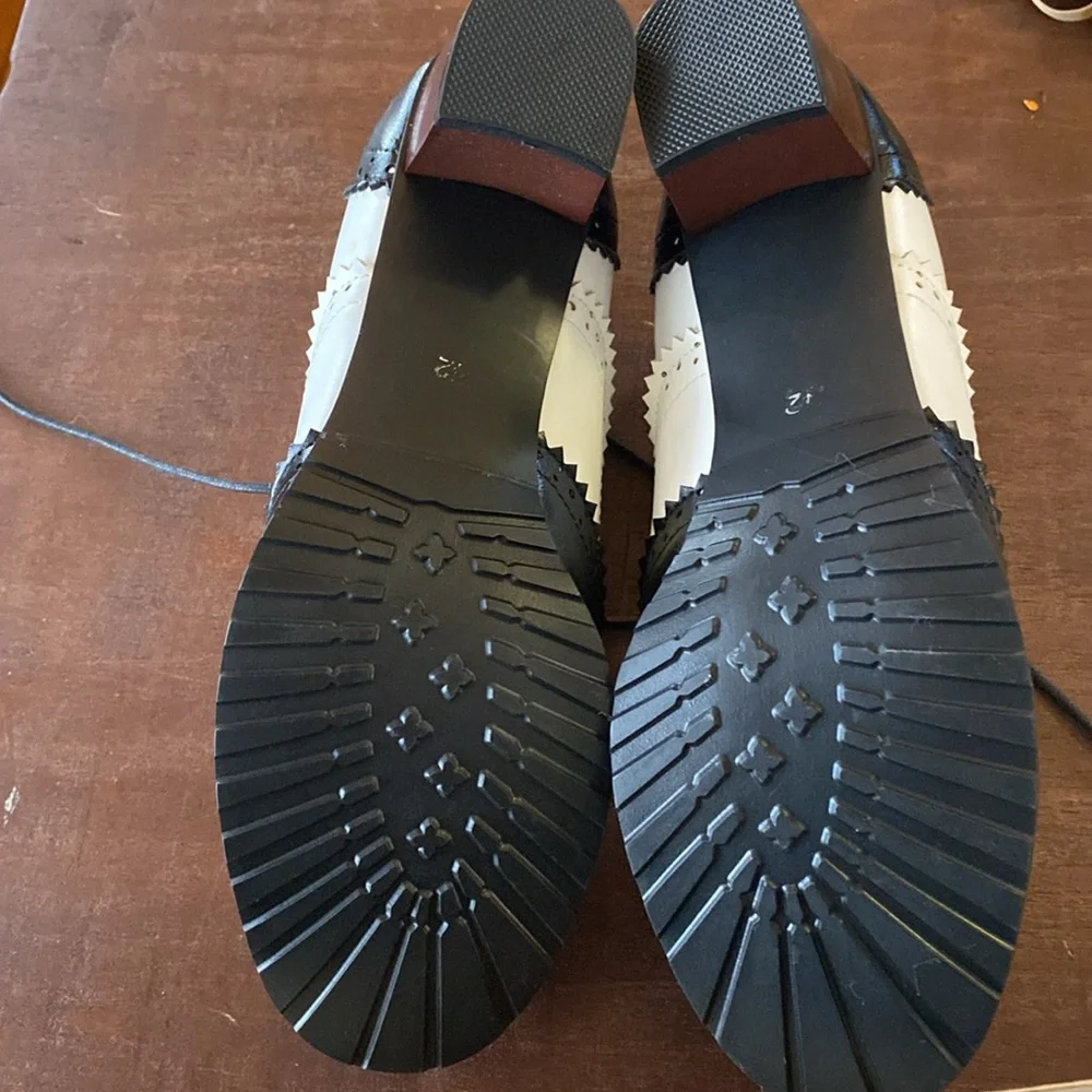 Womens Two Tone Dress Pumps Oxfords - Picture 2 of 4